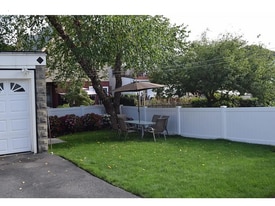 13 Sanger St, Unit 11 Sanger in Medford, MA - Building Photo