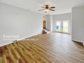 508 Highland Dr in White House, TN - Building Photo - Building Photo
