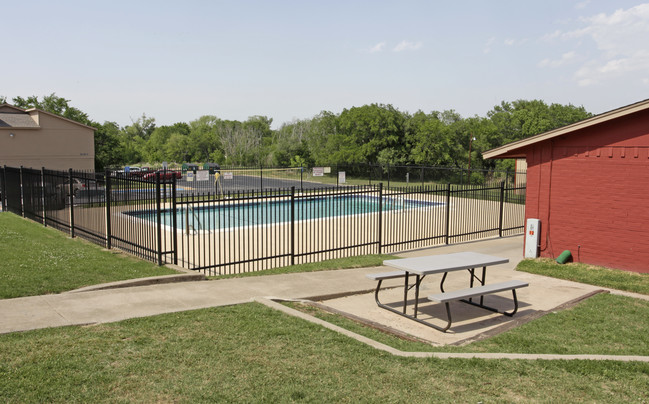 Saddle Ridge in Weatherford, TX - Building Photo - Building Photo