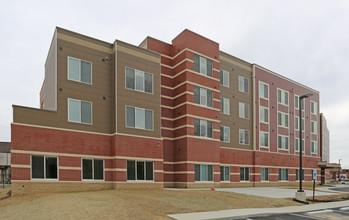 Marlowe Court in Cincinnati, OH - Building Photo - Building Photo