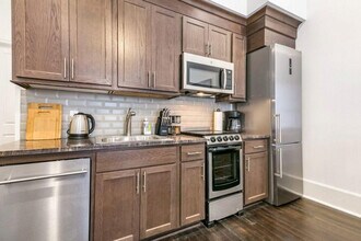1014 Canal St in New Orleans, LA - Building Photo - Building Photo