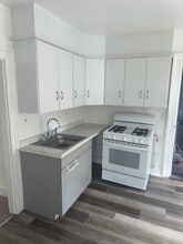 14 Holbrook St in Ansonia, CT - Building Photo - Building Photo
