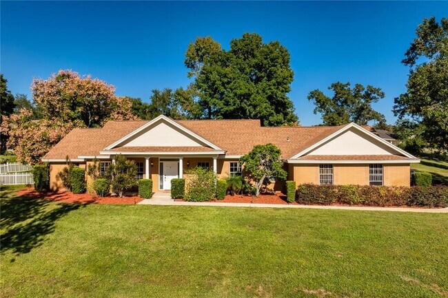 property at 9237 McDavid Ct