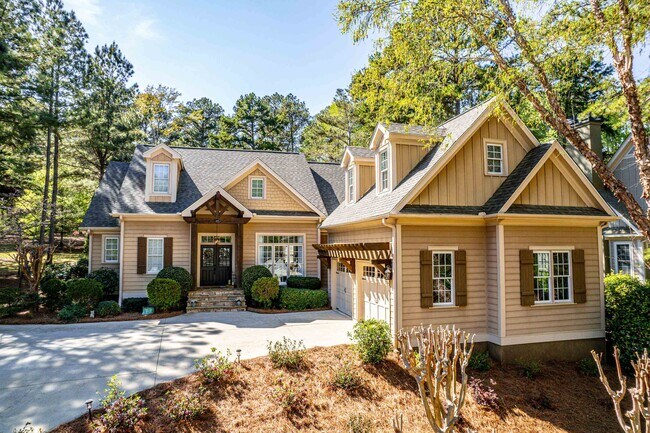107 Oakton N in Eatonton, GA - Building Photo - Building Photo