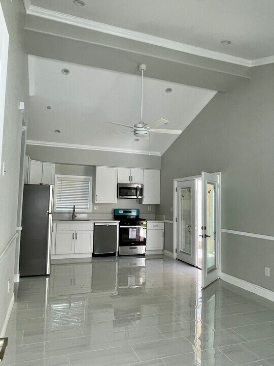 1152 Pittsfield Ln, Unit 1152 in Ventura, CA - Building Photo