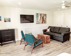 605 N Topsail Dr, Unit 305 in Surf City, NC - Building Photo - Building Photo