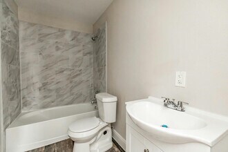 3035 W Lucas Dr in Beaumont, TX - Building Photo - Building Photo