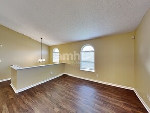 372 Thompson St in Pataskala, OH - Building Photo - Building Photo