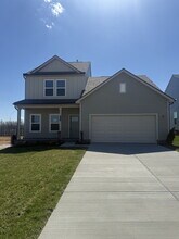 562 Cedar Brk Dr in White House, TN - Building Photo - Building Photo