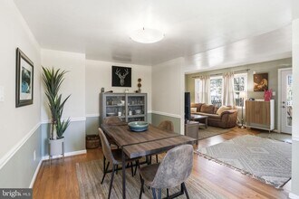 9100 Omar Ct in Fairfax, VA - Building Photo - Building Photo