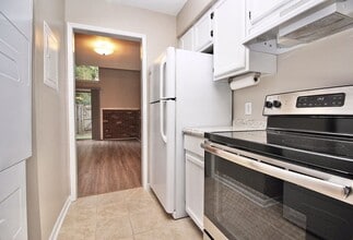 3127 Heathstead Place in Charlotte, NC - Building Photo - Building Photo