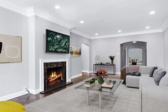 1640 E 50th St in Chicago, IL - Building Photo - Building Photo