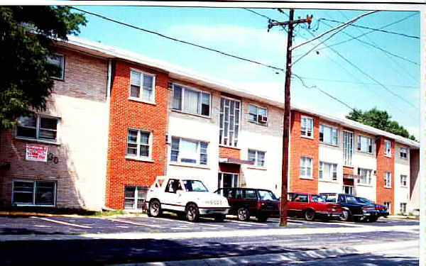 9610-9634 Ivanhoe Ave in Schiller Park, IL - Building Photo - Building Photo