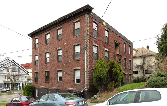 Alyward Apartments in Seattle, WA - Building Photo - Building Photo