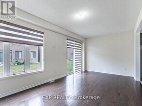 10 Truffle Ct in Brampton, ON - Building Photo - Building Photo