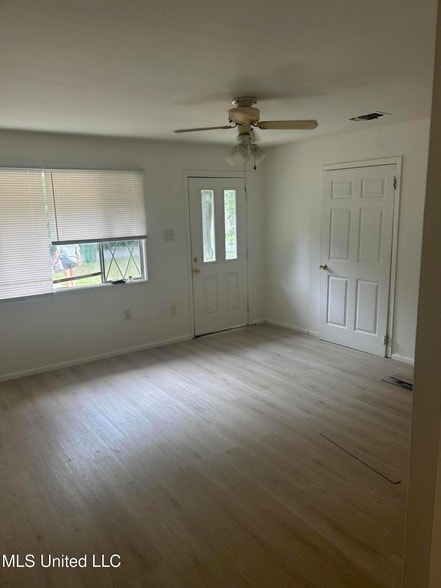 2534 Cypress Ave, Unit 103 in Gulfport, MS - Building Photo - Building Photo