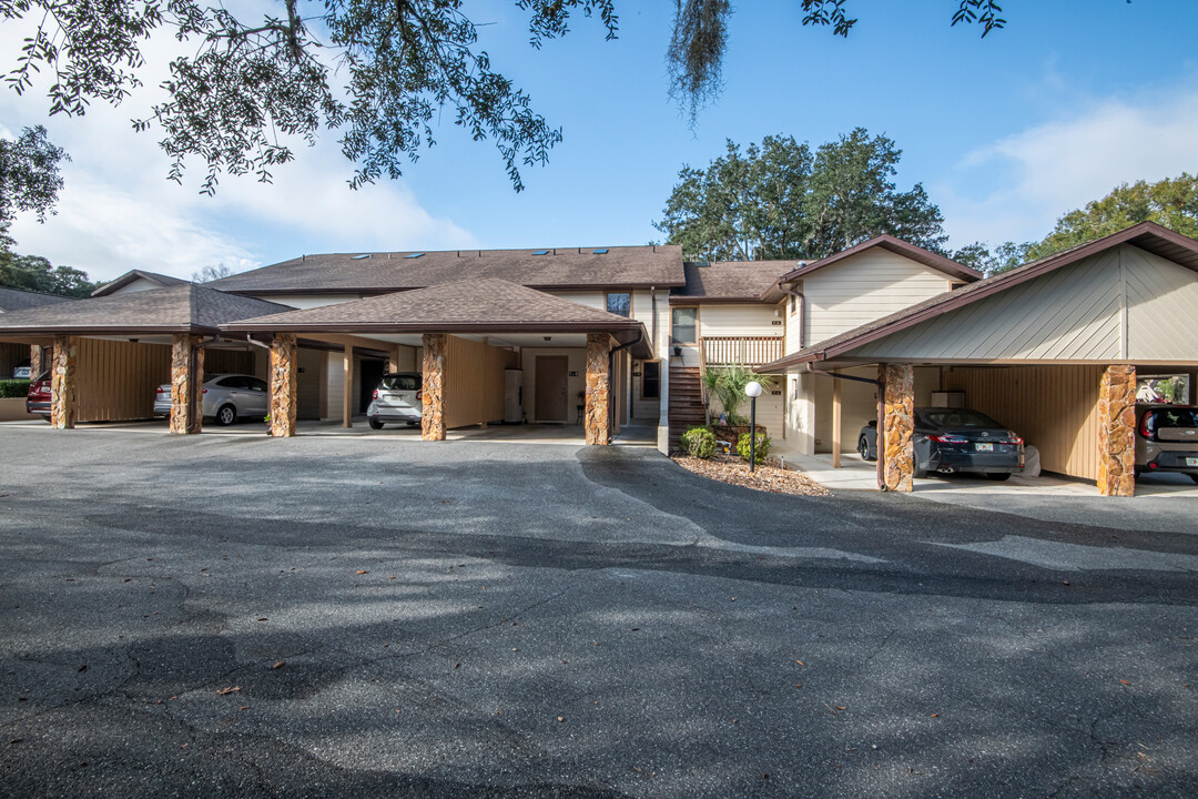 210 E Glassboro Ct in Hernando, FL - Building Photo