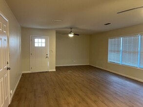 8784 Par Ln in Rogers, AR - Building Photo - Building Photo