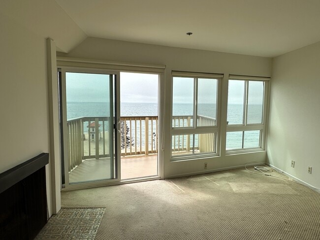 625 Esplanade in Redondo Beach, CA - Building Photo - Building Photo