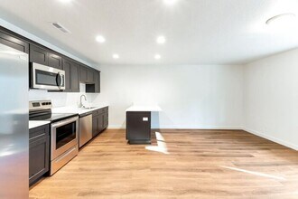 742 E 150 North St in Vineyard, UT - Building Photo - Building Photo