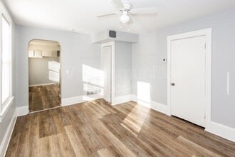 3132 W 33rd St in Cleveland, OH - Building Photo - Building Photo