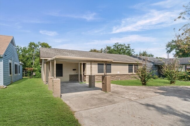 property at 5107 Gren St