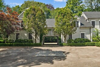 1247 Oenoke Ridge in New Canaan, CT - Building Photo - Building Photo