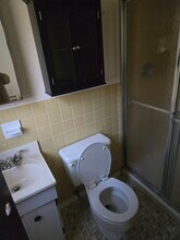 1456 Nepperhan Ave, Unit 2nd in Yonkers, NY - Building Photo - Building Photo