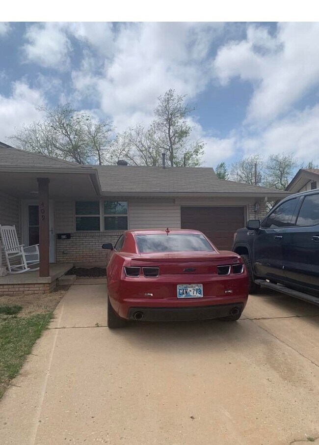 409 S Dallas Ave Rentals in Moore, OK