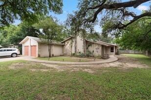 11908 Broad Oaks Dr in Austin, TX - Building Photo