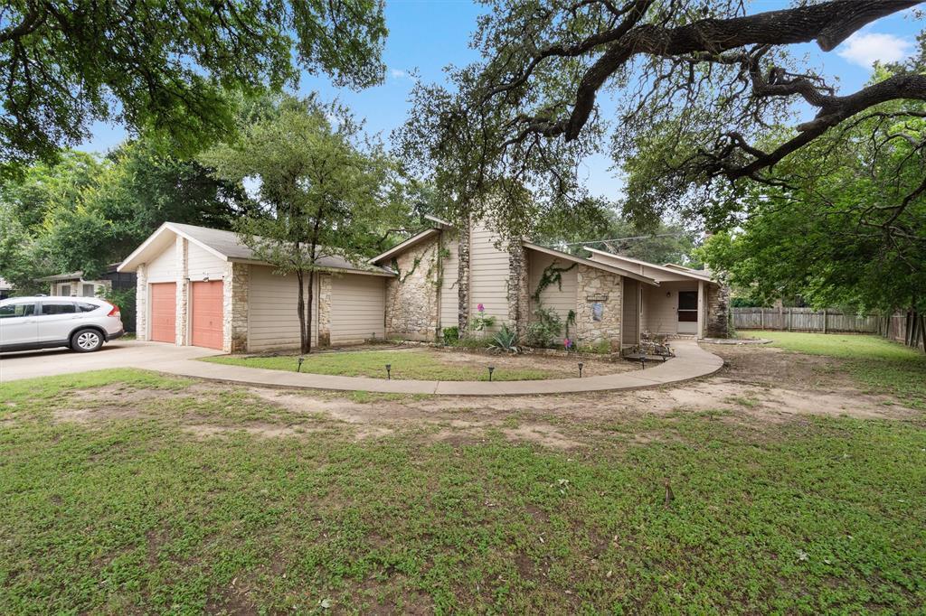 11908 Broad Oaks Dr in Austin, TX - Building Photo