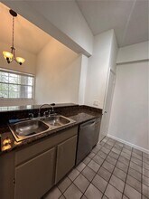 2841 N Oakland Forest Dr in Oakland Park, FL - Foto de edificio - Building Photo