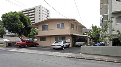 1635 Liholiho St in Honolulu, HI - Building Photo - Building Photo