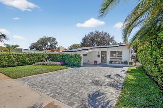 252 SW 23rd St in Fort Lauderdale, FL - Building Photo - Building Photo