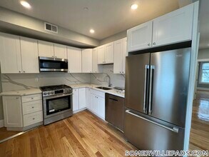 73 Pearl St in Somerville, MA - Building Photo - Building Photo