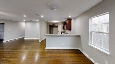 4323 Alice St in Houston, TX - Building Photo - Building Photo