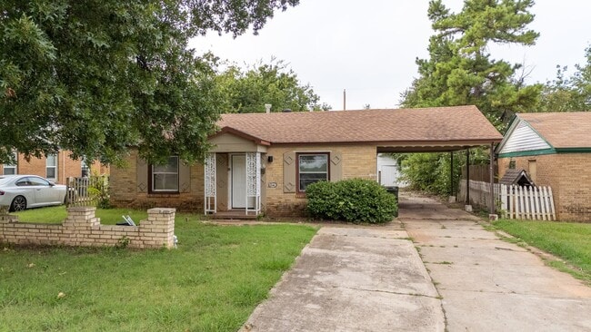 property at 316 E Harmon Dr