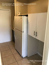 1768 Mindanao Dr in Jacksonville, FL - Foto de edificio - Building Photo