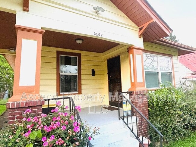 2107 Oak St in Chattanooga, TN - Building Photo - Building Photo