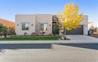 4931 W 3175 S in Hurricane, UT - Building Photo