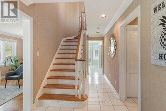 1 Grampian Ave in Vaughan, ON - Building Photo - Building Photo