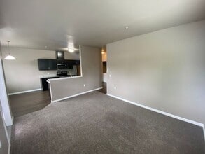 4245 Hawthorne Ave NE in Salem, OR - Building Photo - Building Photo