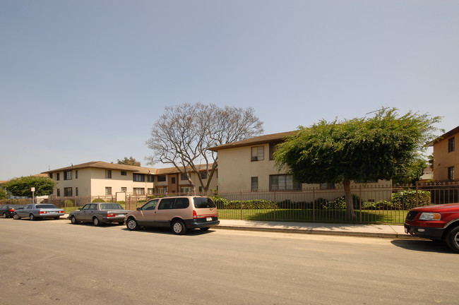 4062 West Blvd in Los Angeles, CA - Building Photo - Building Photo