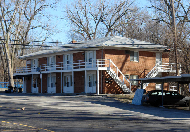 2545 W Bancroft St in Toledo, OH - Building Photo - Building Photo