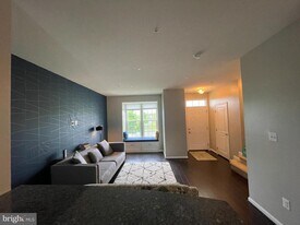 22421 Sweetspire Dr in Clarksburg, MD - Building Photo