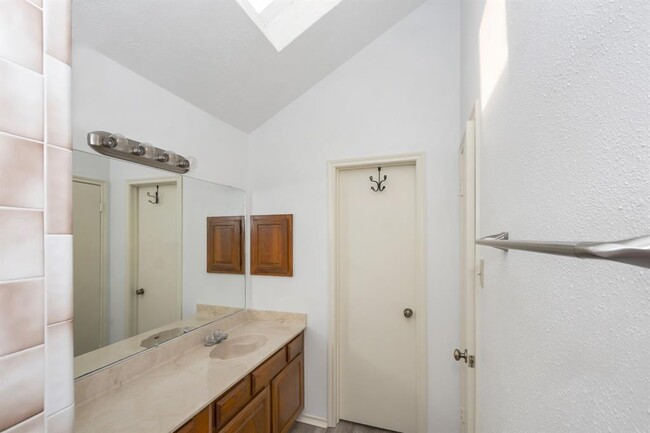 1906 Barronett Bend in Sugar Land, TX - Building Photo - Building Photo