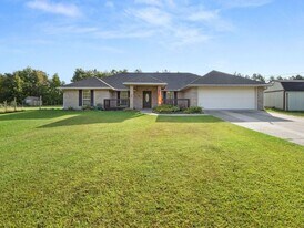 146 R Allen Rd in Leesville, LA - Building Photo