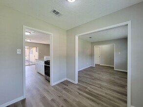 11811 Bay Cedar Dr in Houston, TX - Building Photo - Building Photo