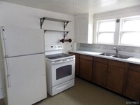 476 Hawley St, Unit Upper photo'