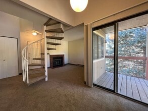 4501 Boardwalk Dr in Fort Collins, CO - Foto de edificio - Building Photo